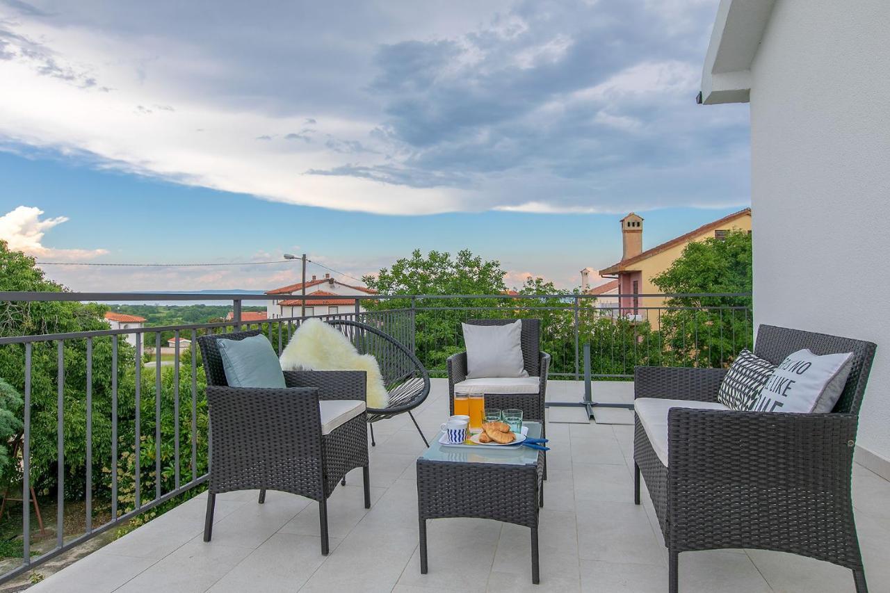 Premium 100m2 sea view apartment Ližnjan Exterior foto
